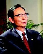 尹明善