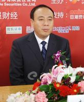 李寅